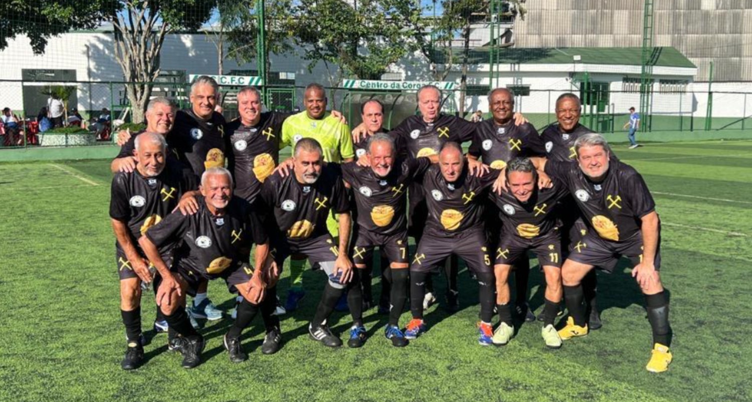 club kit photo