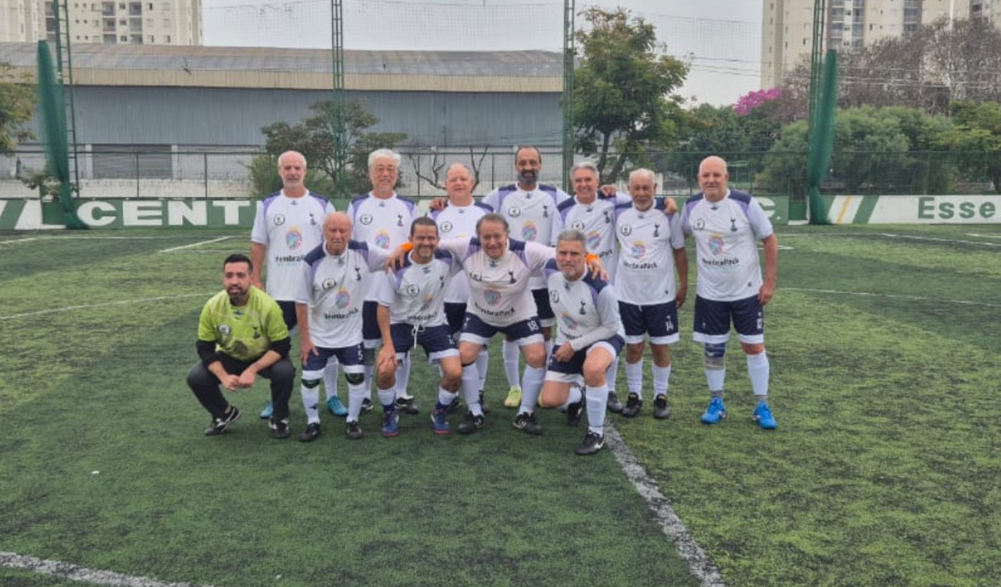 club kit photo
