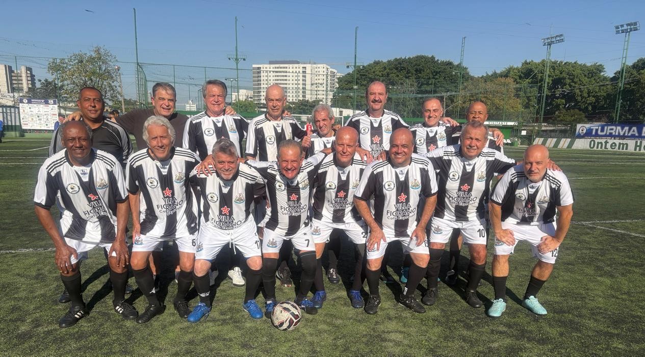 club kit photo