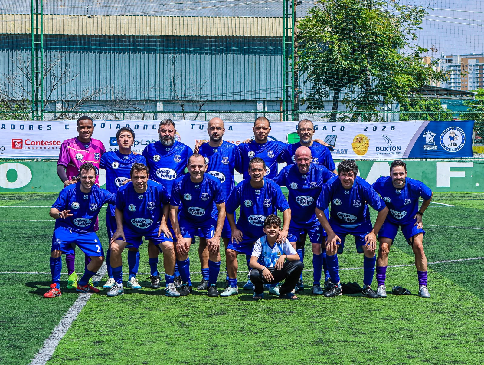 club kit photo